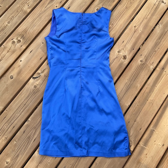 Le château cocktail dress - Picture 4 of 5